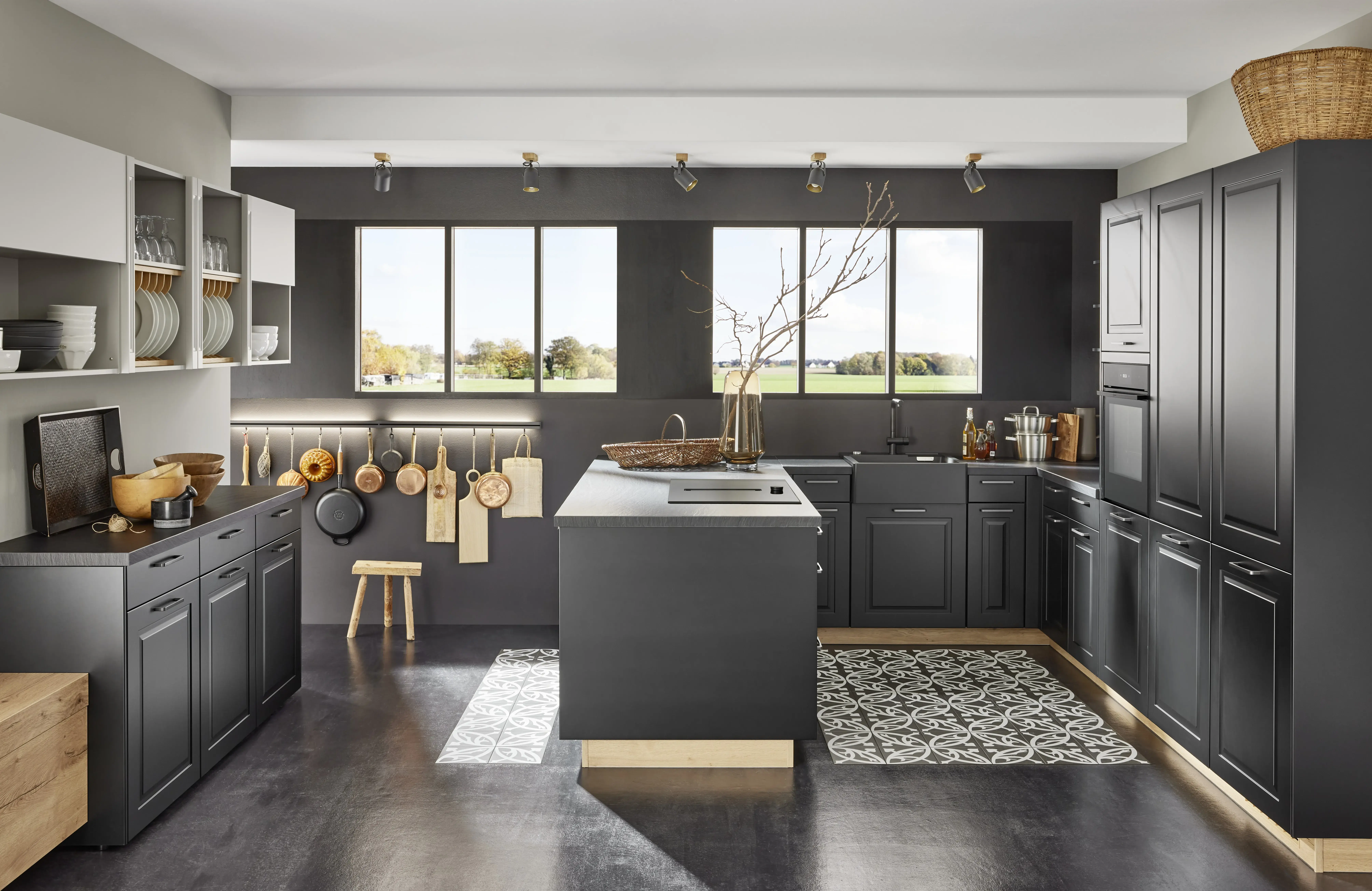 NOBILIA Sylt schwarz mit Neff Geräten Hauptschuss